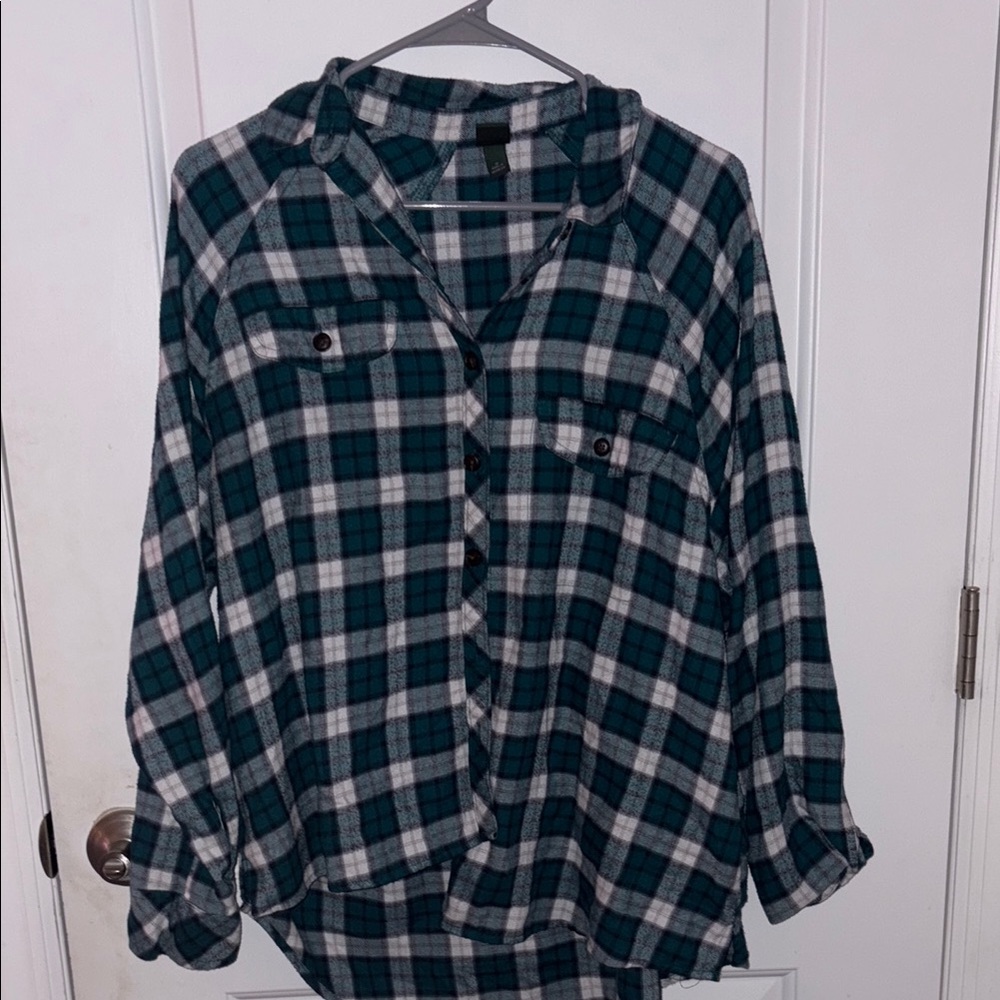 Plaid Button-Up Shirt in Green and White